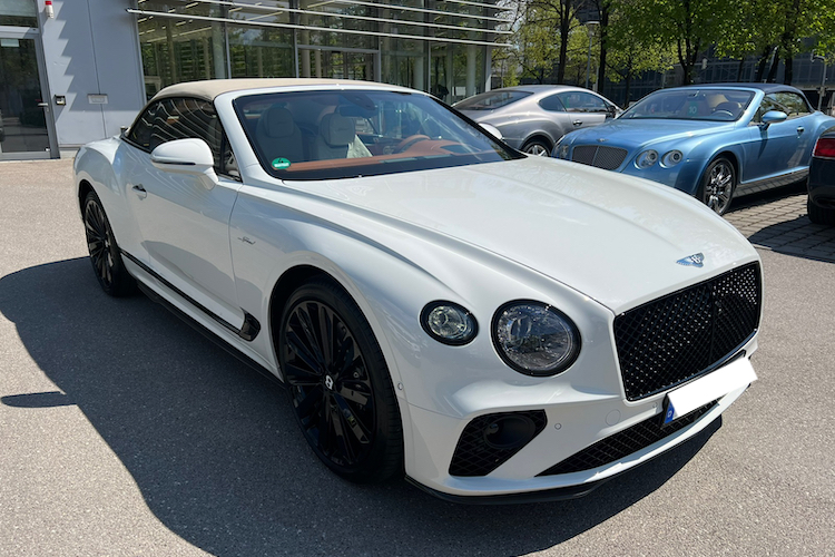 Rent a Bentley Continental GTC Speed in Munich