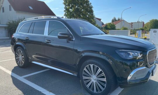 Rent a Mercedes-Maybach GLS600 in Frankfurt