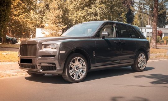 Rolls Royce Cullinan mieten in Berlin