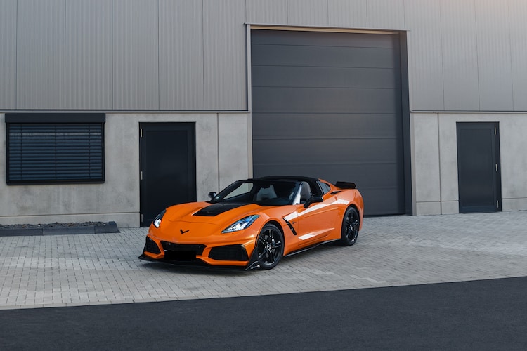 Rent a Corvette C7 ZR1 Optic in Bonn