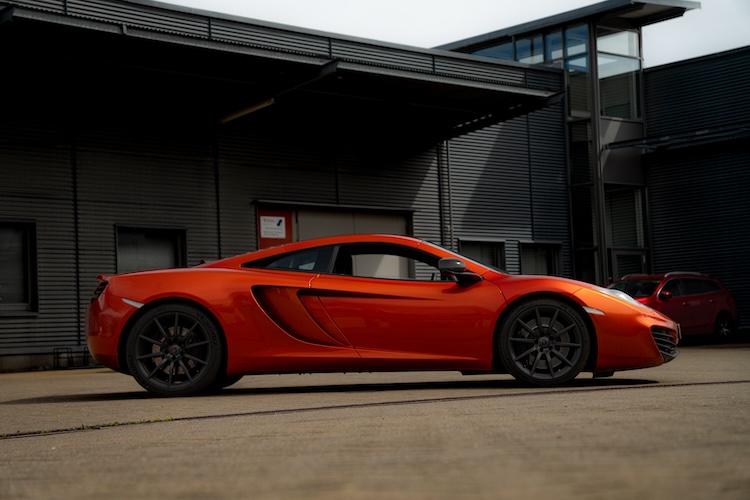 site view form McLaren MP4-12C