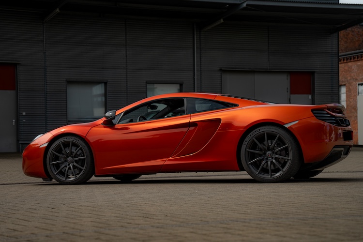 site view form McLaren MP4-12C