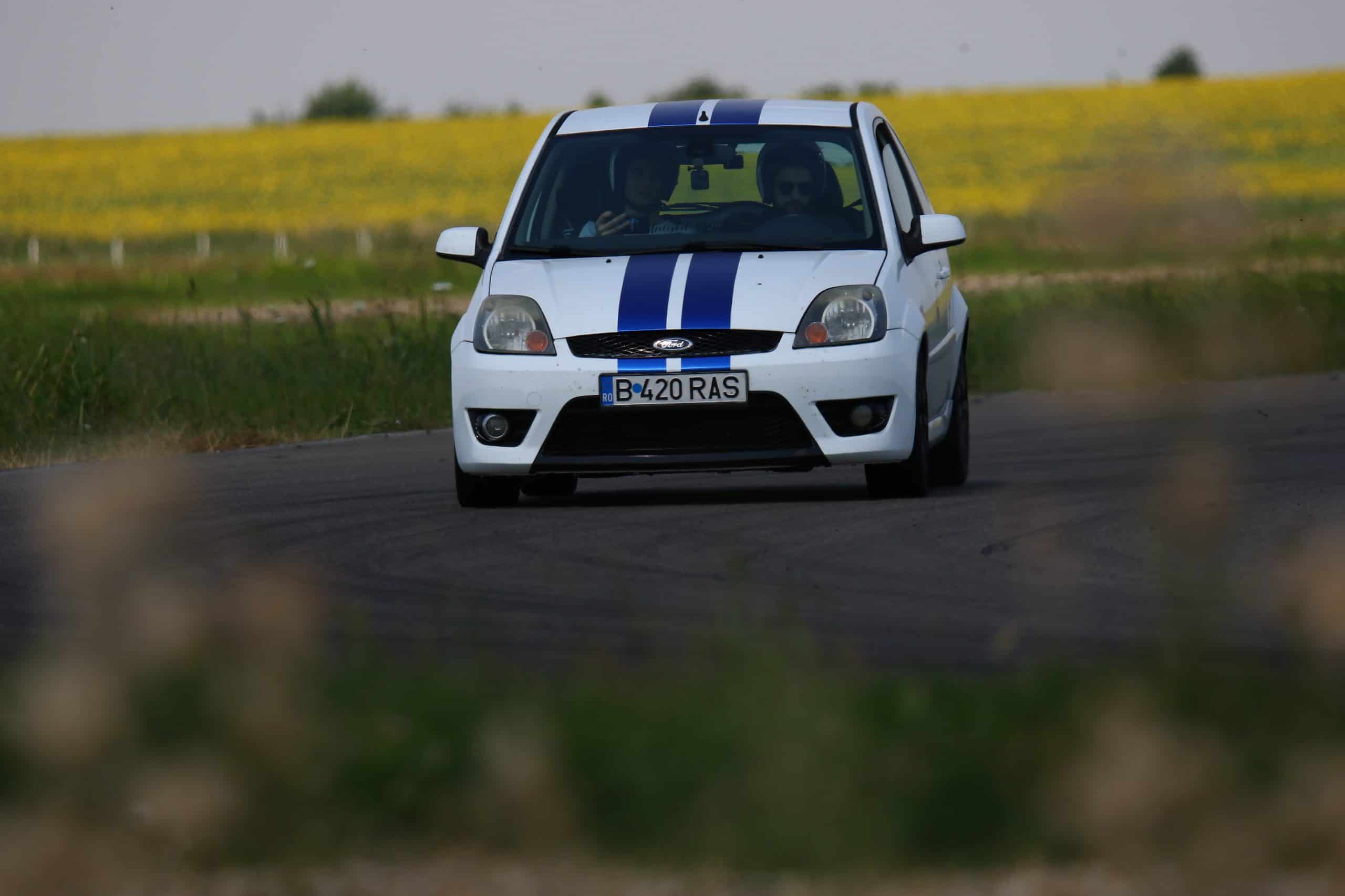 Rent a Ford Fiesta ST in Frankfurt