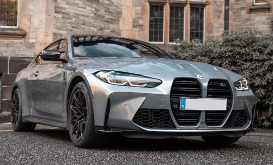 rent a bmw m4 competition in Frankfurt