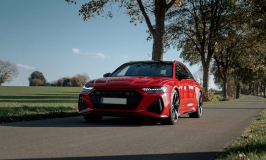 Rent an Audi RS6 in Paderborn