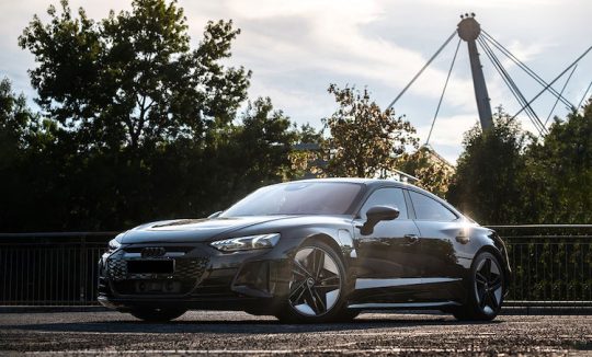 Rent an Audi E-Tron GT RS in Munich