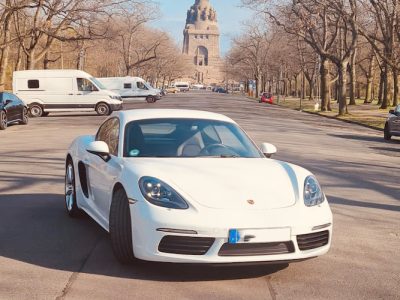 Rent a Porsche 719 Cayman in Leipzig