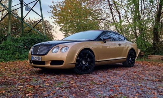 Rent a Bentley Continental GT in Düsseldorf