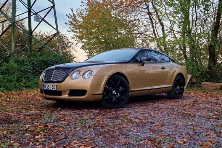Rent a Bentley Continental GT in Düsseldorf