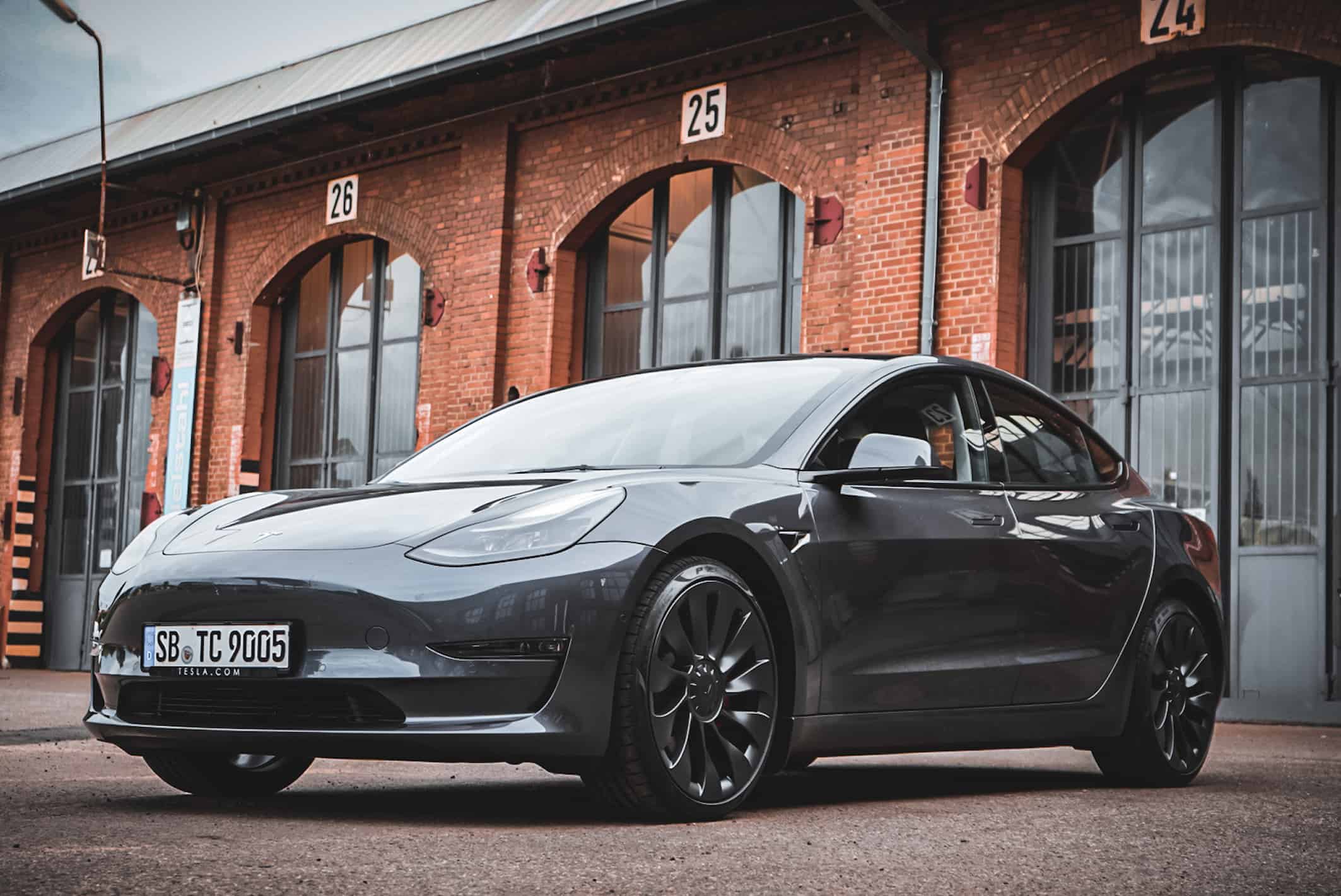 Rent a Tesla Model 3 Performance in Saarbrücken