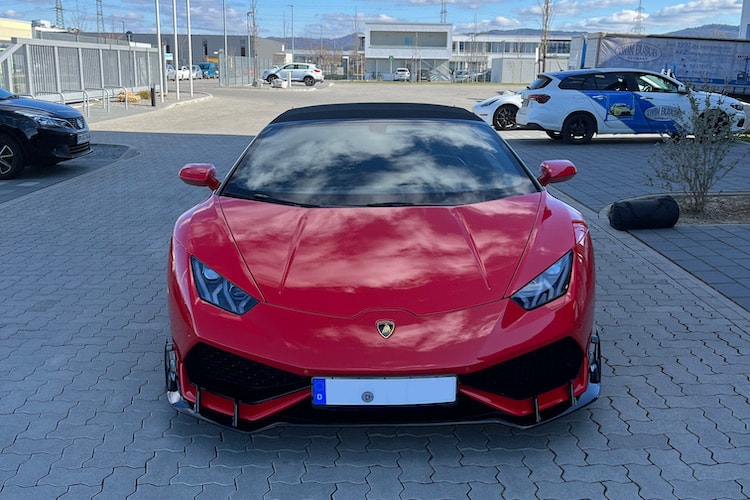 Rent a Lamborghini Huracan Spyder in Paderborn