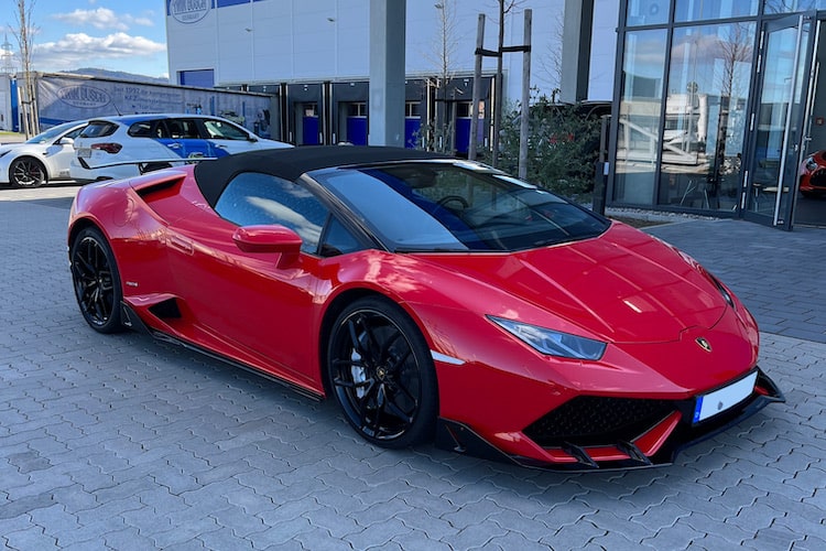 Rent a Lamborghini Huracan Spyder in Paderborn