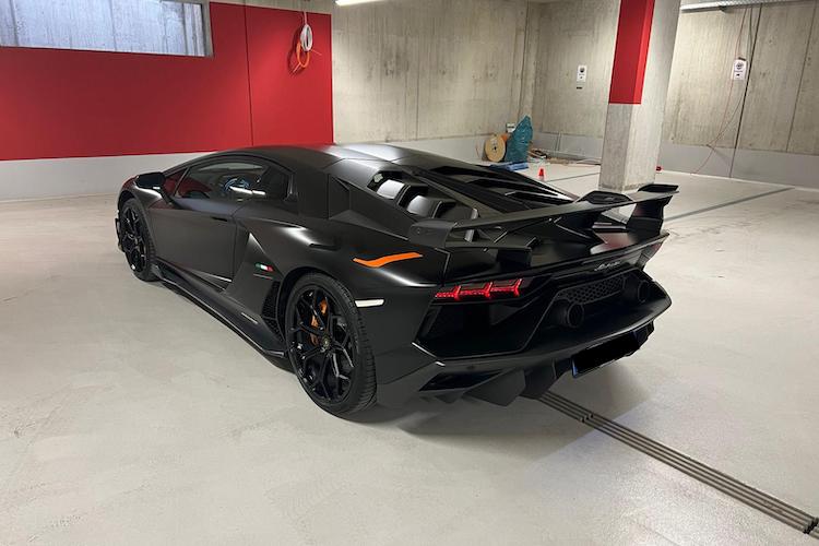 Rent a Lamborghini Aventador SVJ in Munich