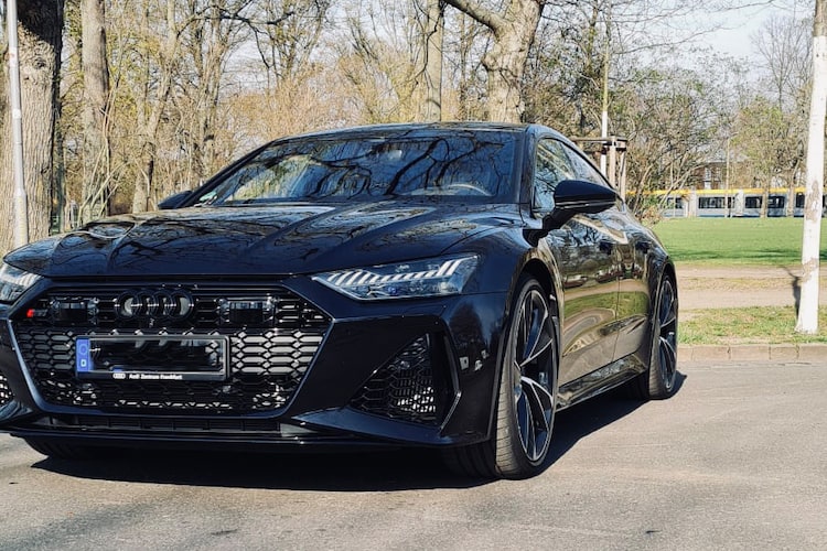 Rent an Audi RS7 in Leipzig