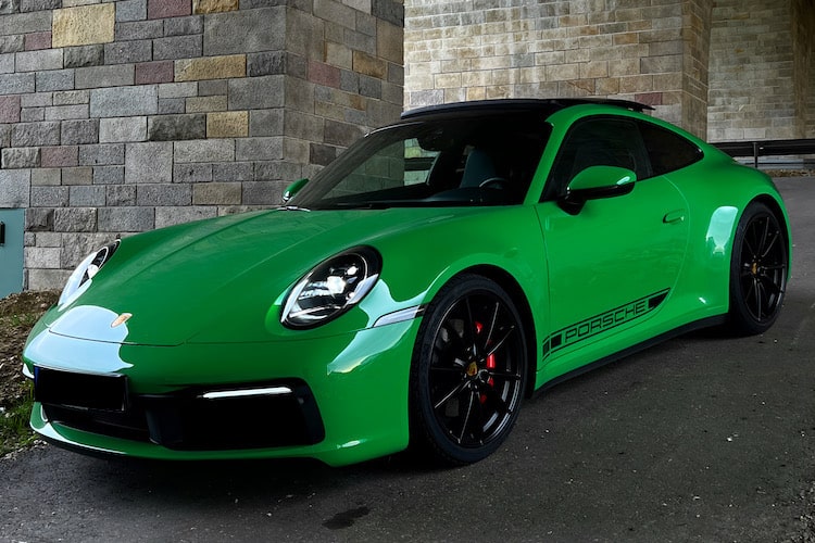 Rent a Porsche 911 Carrera S in Munich