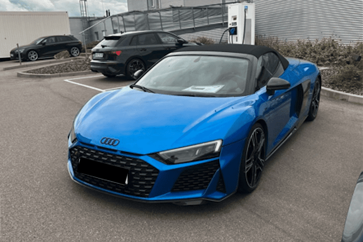 Rent an Audi R8 Performance Spyder in Munich
