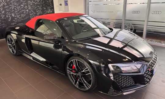 Rent an Audi R8 Spyder in Kassel