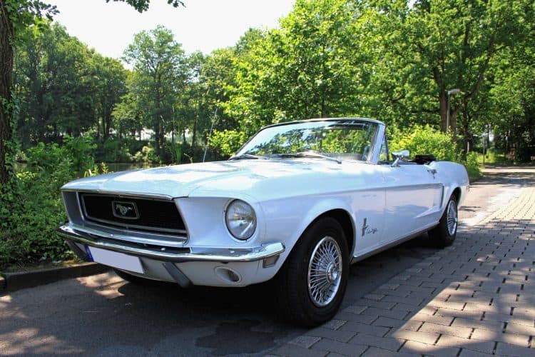Rent a 1968 Ford Mustang GT Cabrio in Dortmund
