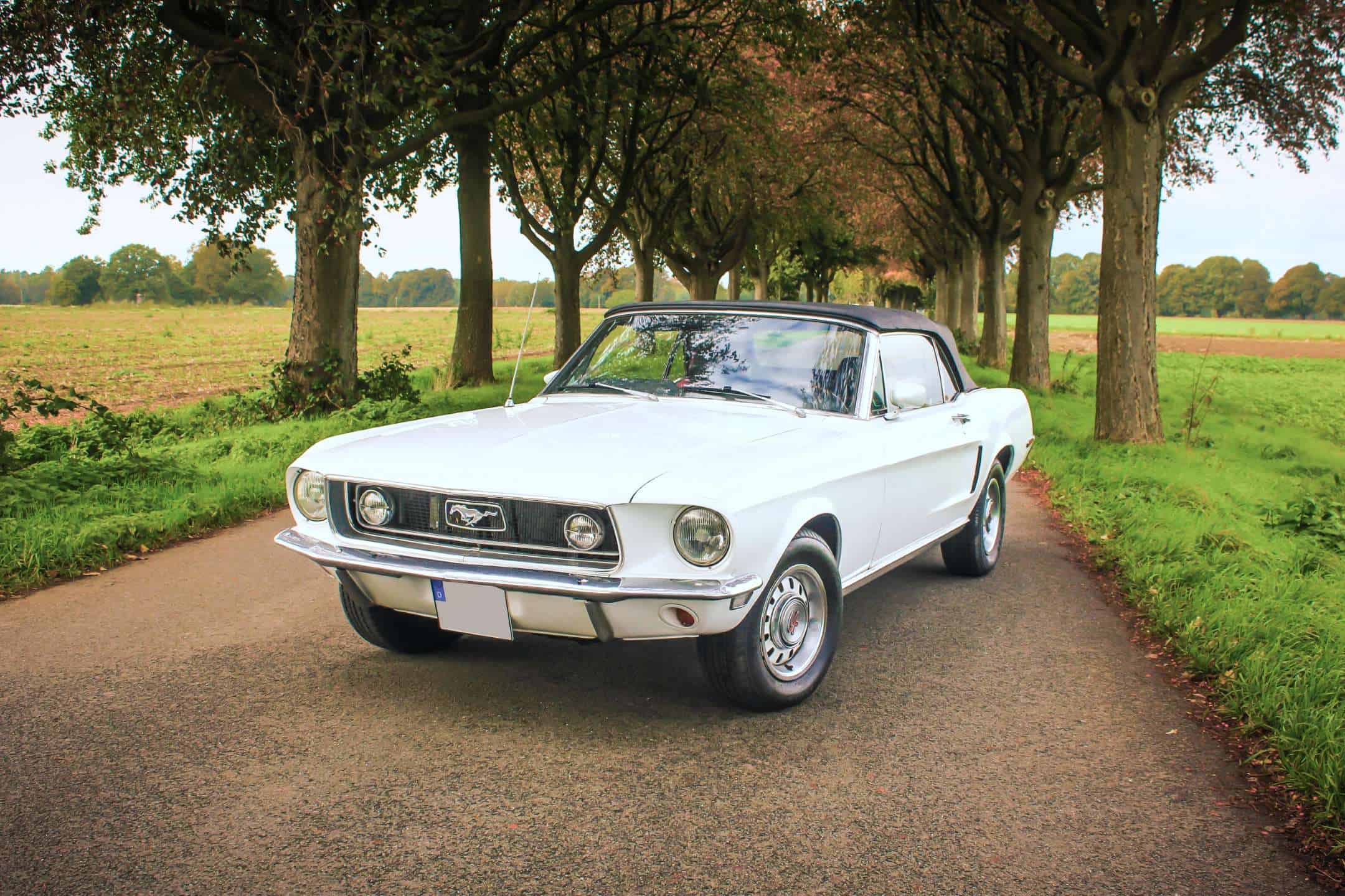 Rent a 1969 Ford Mustang GT Cabrio in Dortmund