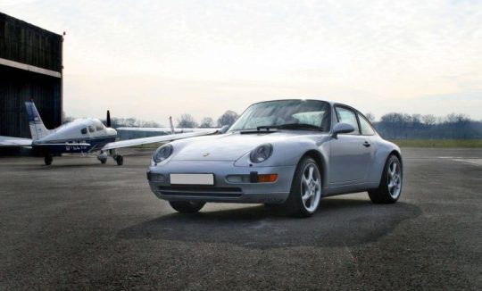 Rent a Porsche 911 993 in Dortmund