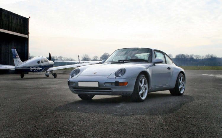 Rent a Porsche 911 993 in Dortmund