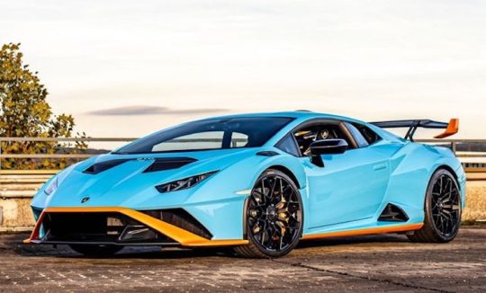 Rent a Lamborghini Huracan STO in Kassel