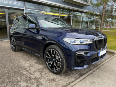 Rent a BMW X740M in Munich