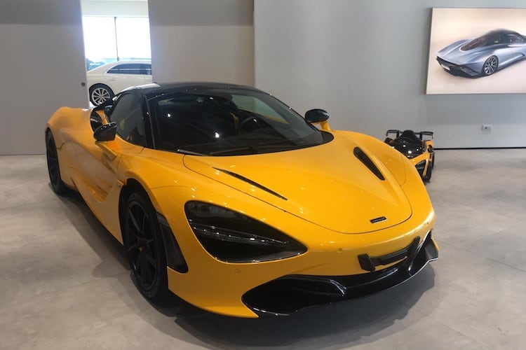 Rent a McLaren 720S Spider in Munich