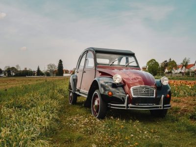 Rent Citroen 2CV6 Charleston in Munich
