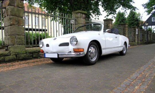 Rent a Karmann Ghia Cabrio in Dortmund