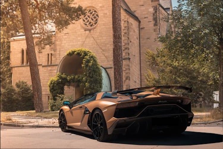 Rent a Lamborghini Aventador SVJ Roadster in Berlin