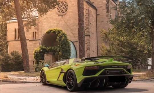 Rent a Lamborghini Aventador SVJ Roadster in Berlin