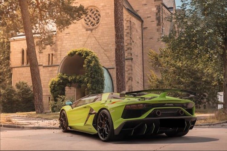 Rent a Lamborghini Aventador SVJ Roadster in Berlin