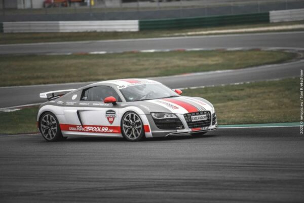 Audi R8 race track training voucher