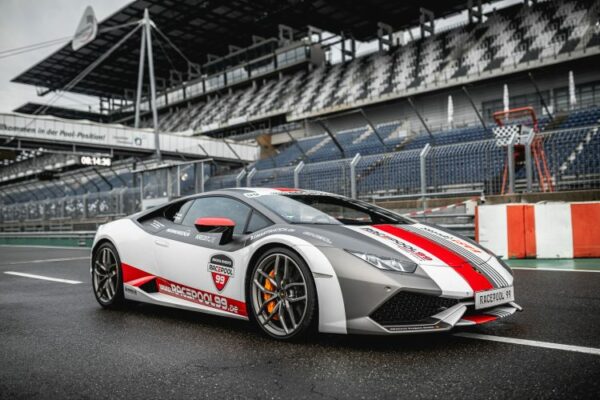 Lamborghini Huracan race track training voucher