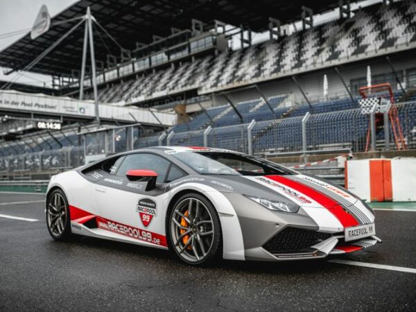 Lamborghini Huracan race track training voucher