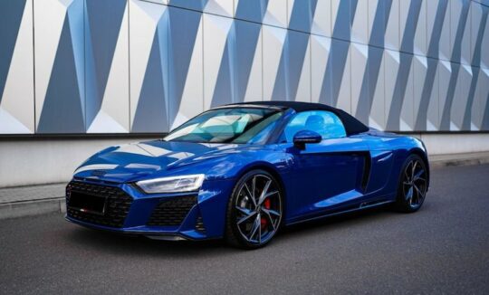 Rent an Audi R8 Performance Spyder in Berlin