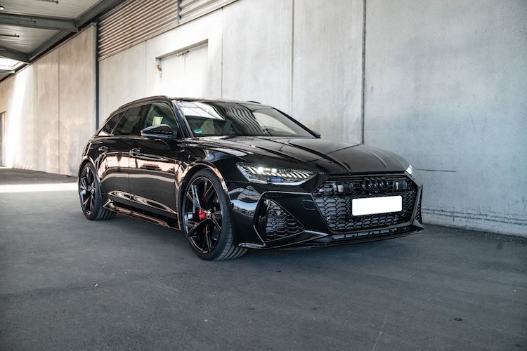 Rent an Audi RS6 in Frankfurt