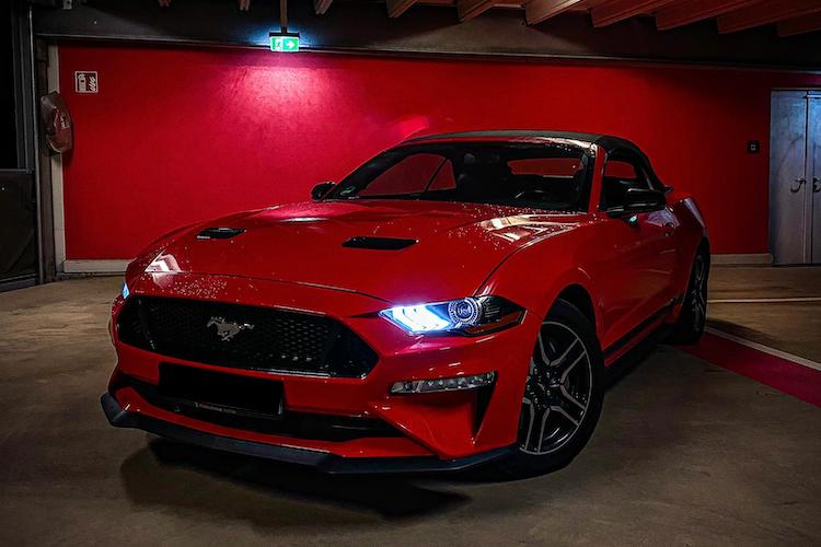 Rent a Ford Mustang GT Convertible in Cologne