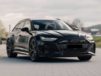 Rent an Audi RS6 C8 in Stuttgart Hero