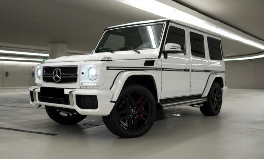 Rent a Mercedes G63 AMG in Düsseldorf