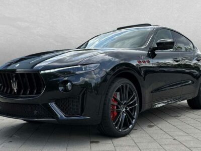 Rent a Maserati Levante Trofeo in Augsburg