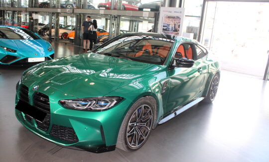 Rent a BMW M4 Competition in Cologne