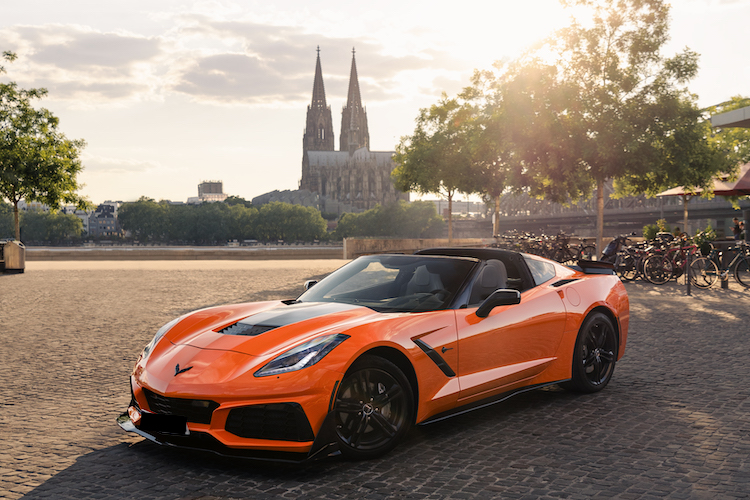Rent a Corvette C7 ZR1 Optic in Cologne