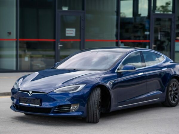 Tesla Model S / X rental voucher