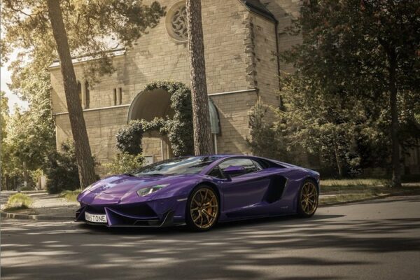 Lamborghini Aventador rental voucher