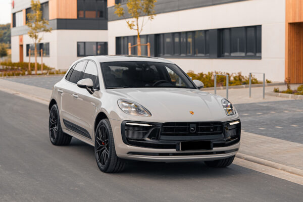 Porsche Macan rental voucher