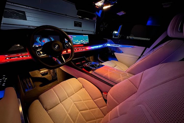 Interieur driver from BMW M760e in Kassel