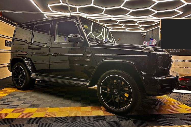 Rent a Mercedes G63 AMG in Kassel