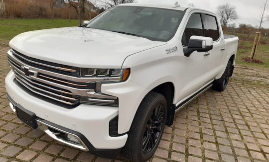 Rent a Chevrolet Silverado 1500 in Hannover